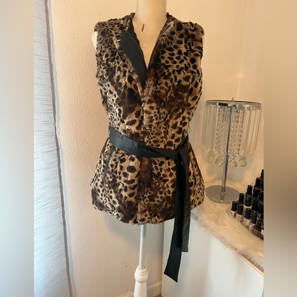 Via Spiga cheetah/leopard vest with pockets